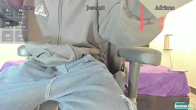 nakedfoam1 online show from 09-19-25, 03:30