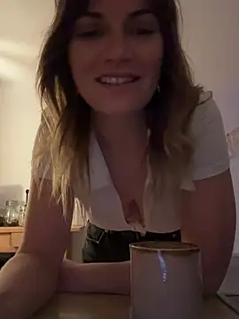 Milla  one online show from 02-19-25, 06:00