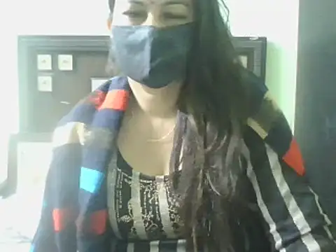Snapshot of couplesuni chatting on 02-05-25, 05:09 couplesuni online show from 02-05-25, 05:09