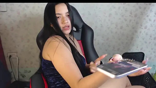 kayla k18 online show from 10-24-25, 02:41