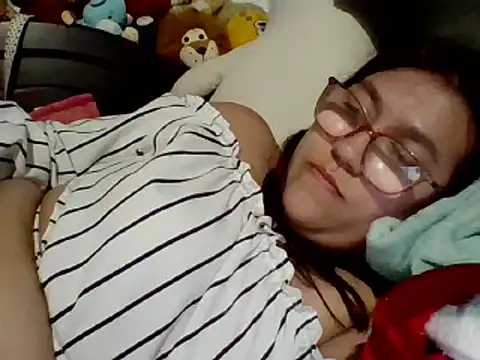 Snapshot of dafne19_ chatting on 01-06-25, 04:26 dafne19  online show from 01-06-25, 04:26