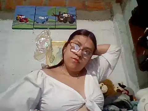 Snapshot of dafne19_ chatting on 01-24-25, 03:11 dafne19  online show from 01-24-25, 03:11