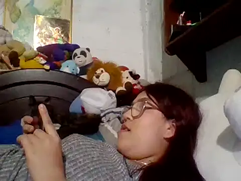 Snapshot of dafne19_ chatting on 02-04-25, 04:59 dafne19  online show from 02-04-25, 04:59