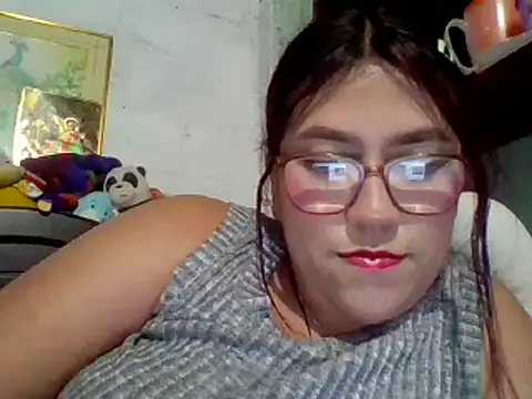 Snapshot of dafne19_ chatting on 02-05-25, 05:20 dafne19  online show from 02-05-25, 05:20
