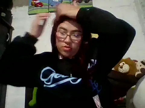 Snapshot of dafne19_ chatting on 02-07-25, 03:01 dafne19  online show from 02-07-25, 03:01