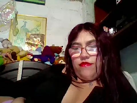 Snapshot of dafne19_ chatting on 02-17-25, 06:53 dafne19  online show from 02-17-25, 06:53