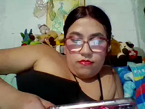 Snapshot of dafne19_ chatting on 02-18-25, 06:48 dafne19  online show from 02-18-25, 06:48
