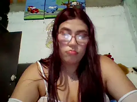 Snapshot of dafne19_ chatting on 02-19-25, 06:55 dafne19  online show from 02-19-25, 06:55