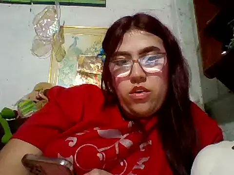 Snapshot of dafne19_ chatting on 03-05-25, 07:16 dafne19  online show from 03-05-25, 07:16