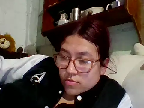 Snapshot of dafne19_ chatting on 03-07-25, 06:24 dafne19  online show from 03-07-25, 06:24