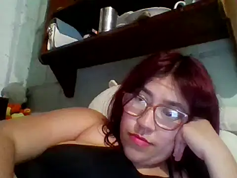 Snapshot of dafne19_ chatting on 03-09-25, 07:34 dafne19  online show from 03-09-25, 07:34