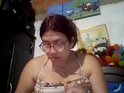 Snapshot of dafne19_ chatting on 03-12-25, 03:24 dafne19  online show from 03-12-25, 03:24