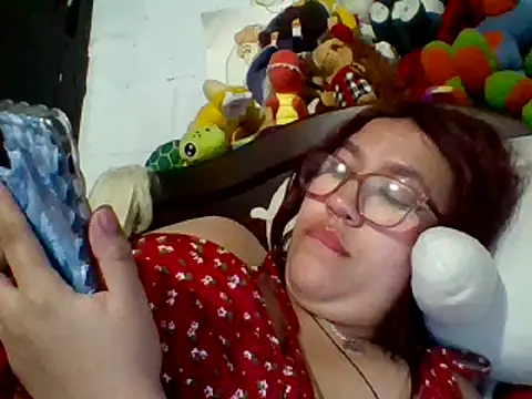 Snapshot of dafne19_ chatting on 03-15-25, 06:03 dafne19  online show from 03-15-25, 06:03