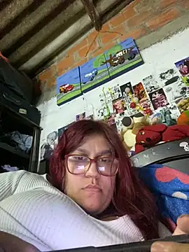 Snapshot of dafne19_ chatting on 09-17-25, 04:47 dafne19  online show from 09-17-25, 04:47