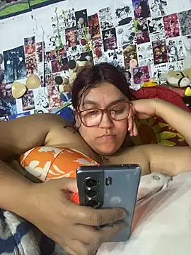 Snapshot of dafne19_ chatting on 09-23-25, 04:59 dafne19  online show from 09-23-25, 04:59