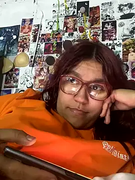 Snapshot of dafne19_ chatting on 09-24-25, 04:38 dafne19  online show from 09-24-25, 04:38