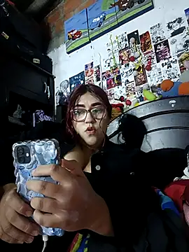Snapshot of dafne19_ chatting on 10-10-25, 05:17 dafne19  online show from 10-10-25, 05:17