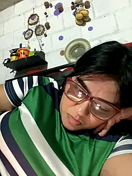 dafne19  online show from 11-16-25, 04:07