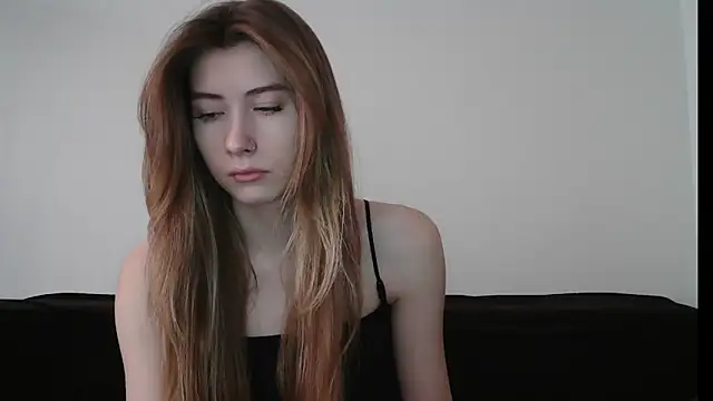 ErikaShyy online show from 01-02-25, 10:16