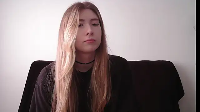 ErikaShyy online show from 09-25-25, 10:30