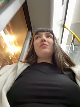 Snapshot of Sophie_Avory chatting on 02-08-25, 07:38 Sophie Avory online show from 02-08-25, 07:38