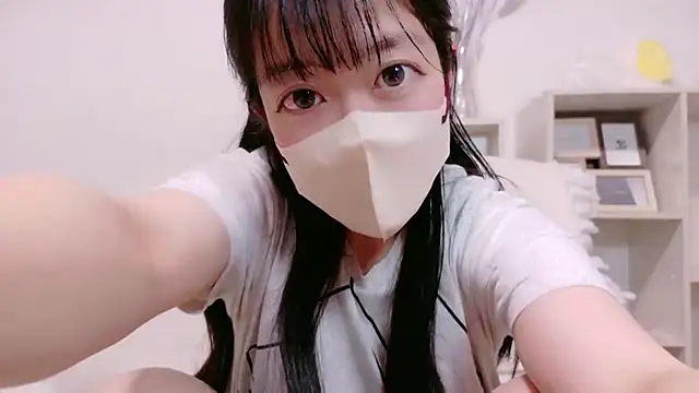 Snapshot of yukinA_xoxo chatting on 02-20-25, 10:59 yukinA xoxo online show from 02-20-25, 10:59