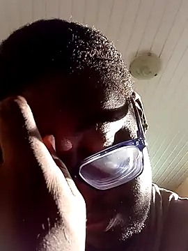 Snapshot of Jeanlaurent972 chatting on 10-18-25, 08:20 Jeanlaurent972 online show from 10-18-25, 08:20