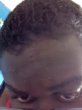 Snapshot of Jeanlaurent972 chatting on 12-20-25, 02:57 Jeanlaurent972 online show from 12-20-25, 02:57