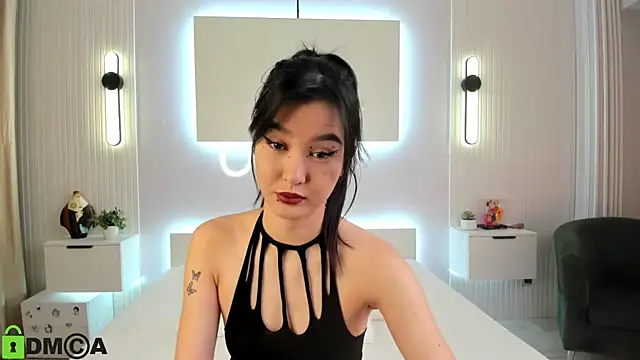 Lola Peach online show from 01-26-25, 06:07