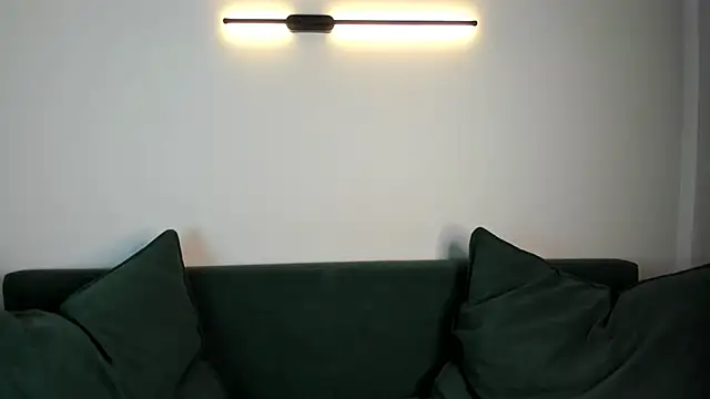 Lola Peach online show from 09-20-25, 05:08