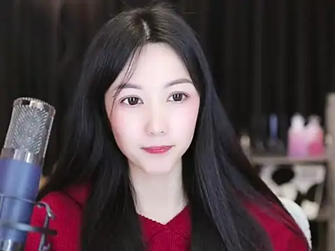 Snapshot of Nuyoah-77 chatting on 01-11-25, 04:03 Nuyoah-77 online show from 01-11-25, 04:03