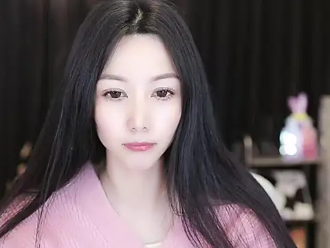 Snapshot of Nuyoah-77 chatting on 02-28-25, 04:10 Nuyoah-77 online show from 02-28-25, 04:10