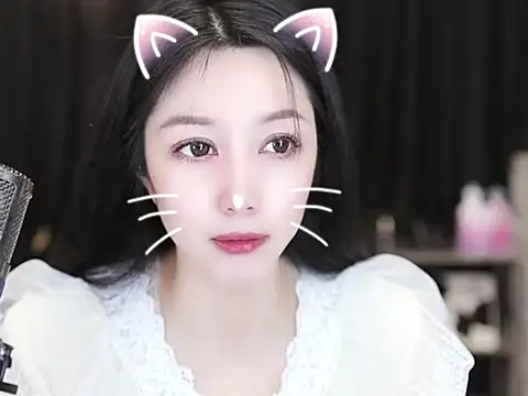 Snapshot of Nuyoah-77 chatting on 03-13-25, 04:23 Nuyoah-77 online show from 03-13-25, 04:23