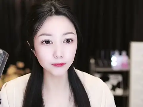 Snapshot of Nuyoah-77 chatting on 03-20-25, 03:25 Nuyoah-77 online show from 03-20-25, 03:25