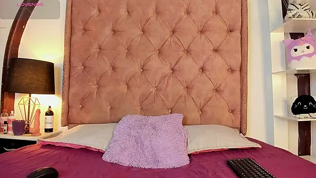 LadyAvalon online show from 01-15-25, 08:05