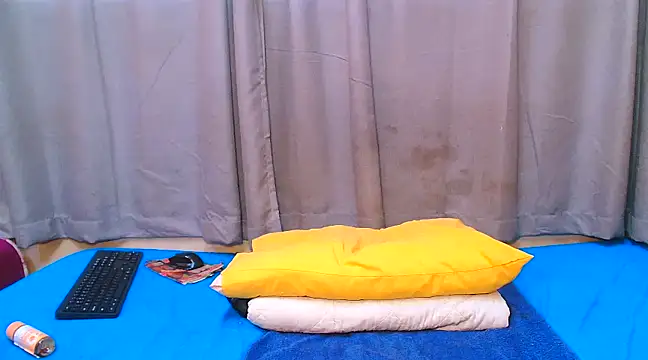 Snapshot of SexyCamilaxx chatting on 01-29-25, 12:56 SexyCamilaxx online show from 01-29-25, 12:56