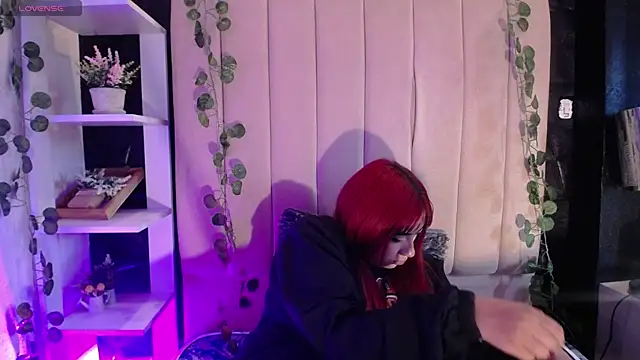 Mia Rinn online show from 01-28-25, 04:30