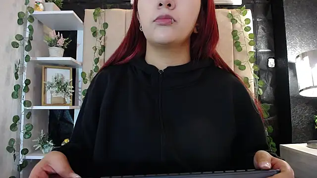 Mia Rinn online show from 02-28-25, 01:03