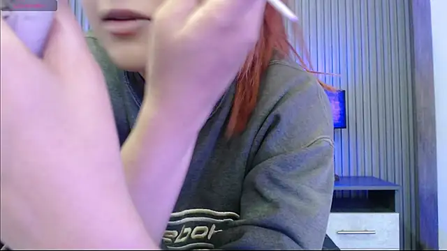 Mia Rinn online show from 11-10-25, 02:05