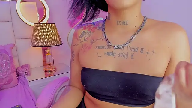 Mia Jansen online show from 12-14-24, 09:35