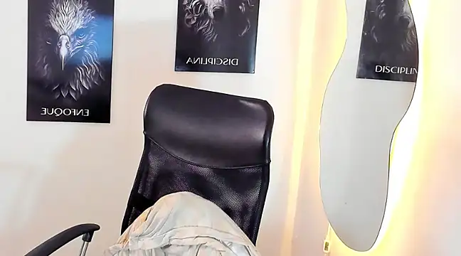 Andrew wolf7 online show from 03-06-25, 02:40