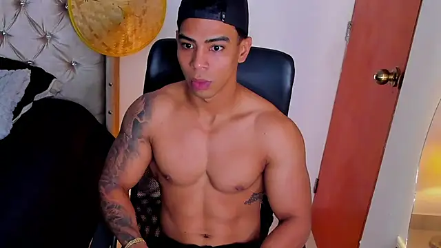 Andrew wolf7 online show from 10-21-25, 04:30