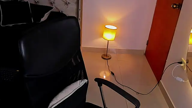 Andrew wolf7 online show from 11-07-25, 03:06