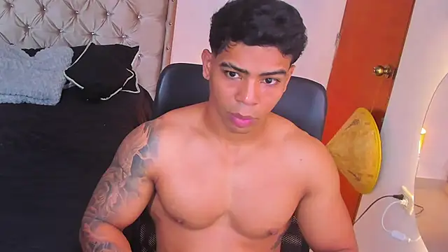 Andrew wolf7 online show from 02-06-26, 08:01