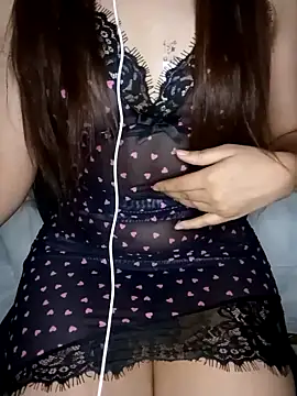 Snapshot of Patrona-fifi chatting on 02-18-25, 11:41 Patrona-fifi online show from 02-18-25, 11:41