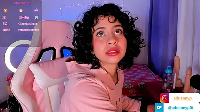 Snapshot of adriannyp_1 chatting on 09-19-25, 01:18 adriannyp 1 online show from 09-19-25, 01:18