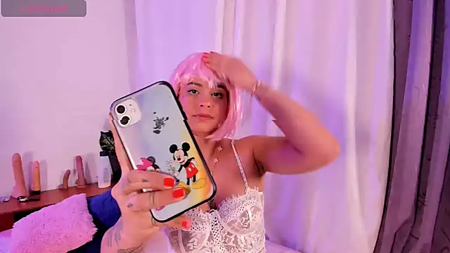 Snapshot of adriannyp_1 chatting on 10-19-25, 01:39 adriannyp 1 online show from 10-19-25, 01:39