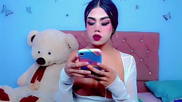 Snapshot of Riossvale chatting on 10-11-25, 07:29 Riossvale online show from 10-11-25, 07:29