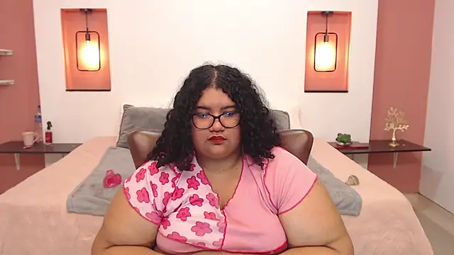 Miley Collins online show from 12-12-24, 02:15