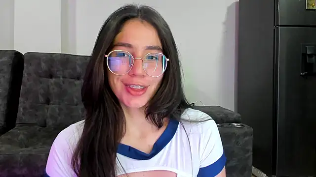 emmadiaz1 online show from 03-05-25, 04:34